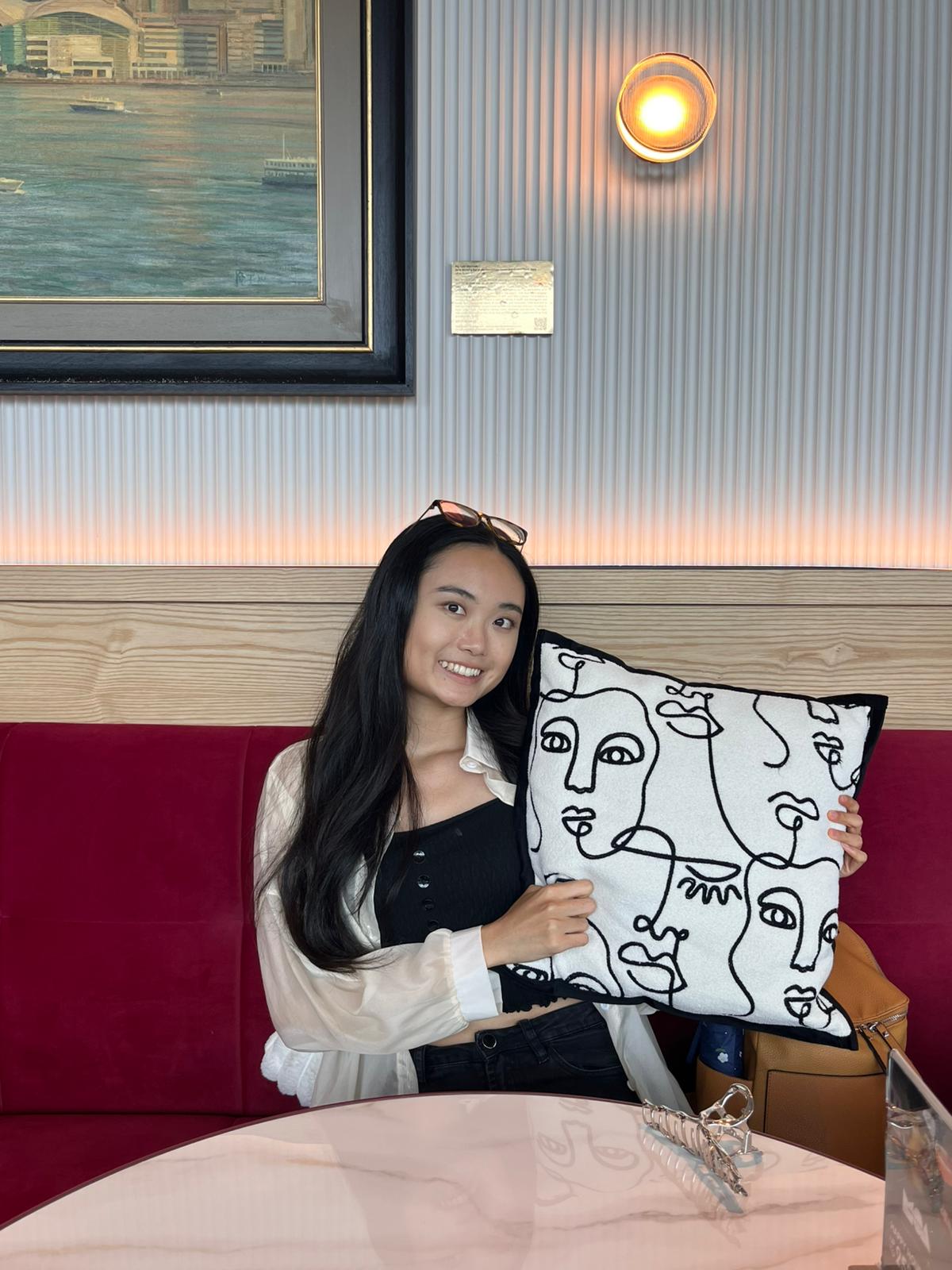 Polly Zhou - PhD